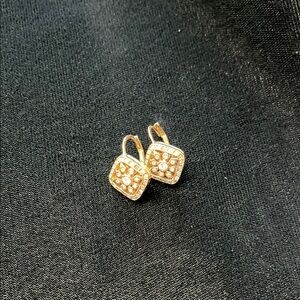 Elegant Gold and Diamond-like Crystal Earrings
